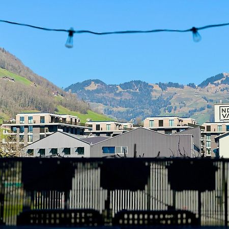 Eva O Wellnessoasis O Montainview O Pizzaoven O Lägenhet Ingenbohl Exteriör bild
