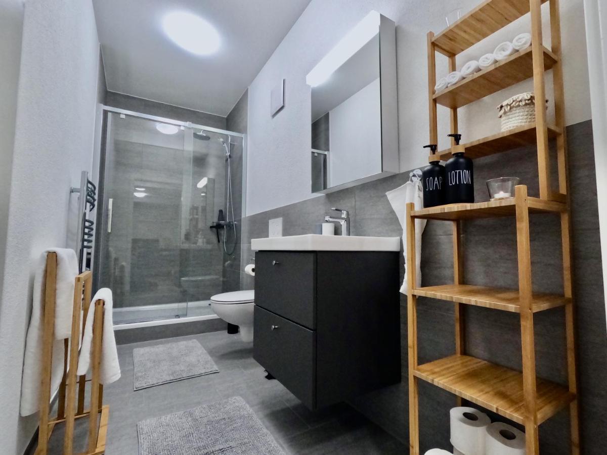 Eva O Wellnessoasis O Montainview O Pizzaoven O Lägenhet Ingenbohl Exteriör bild