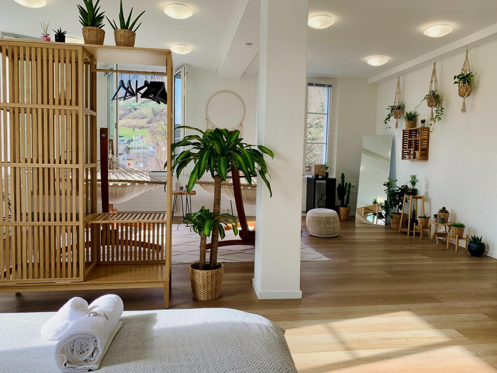 Eva O Wellnessoasis O Montainview O Pizzaoven O Lägenhet Ingenbohl Exteriör bild